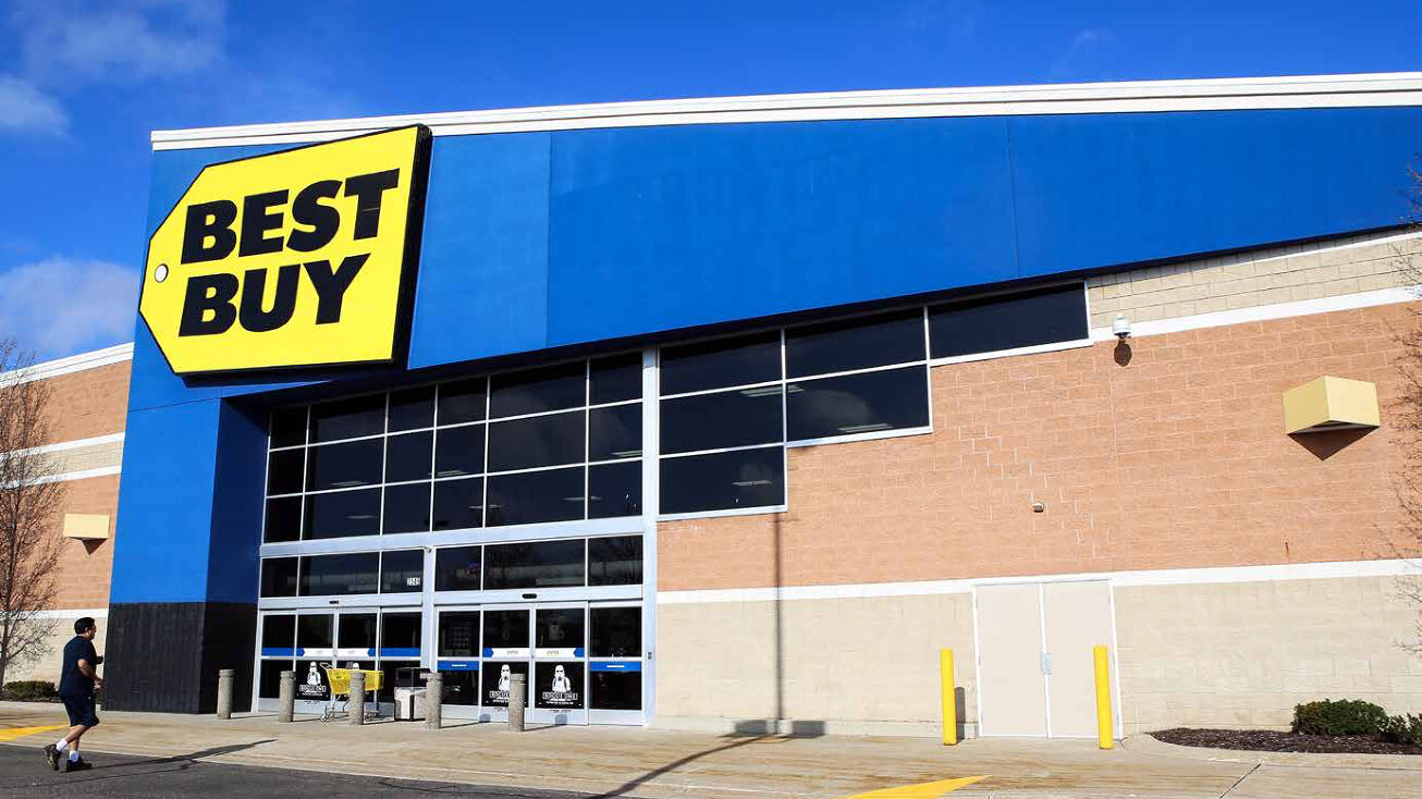 35493571 West Shore Drive, Holland, MI 49424