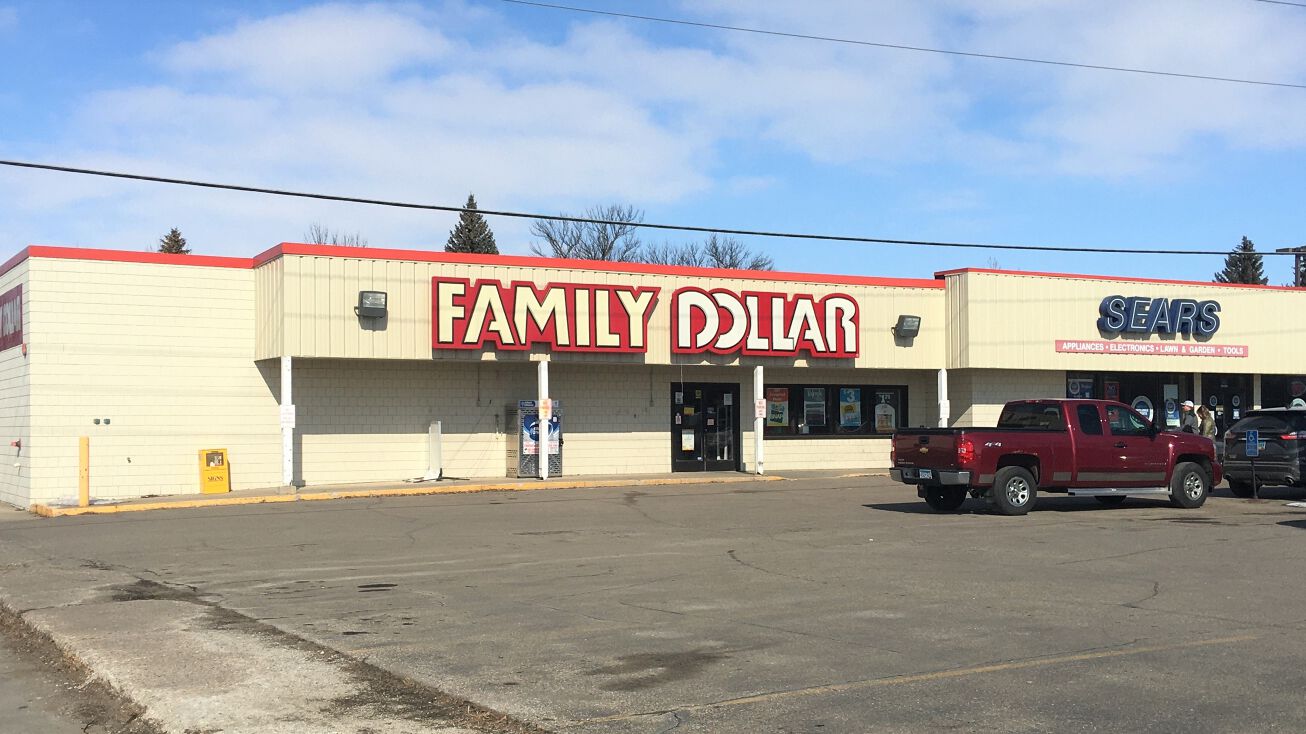 824 Dakota Ave, Wahpeton, ND 58075