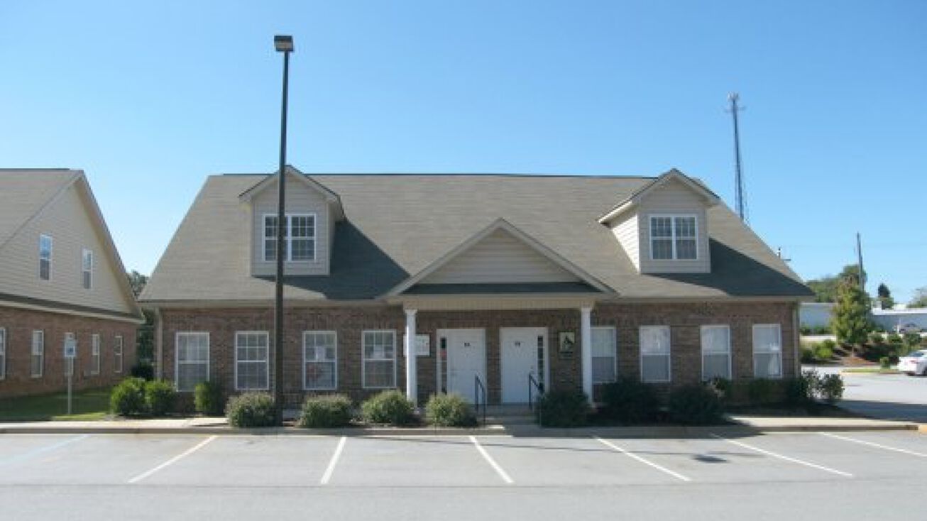 46 St Mark Rd, Taylors, SC 29687