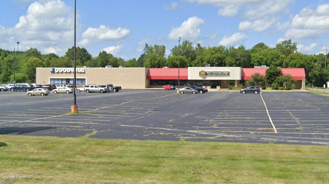 4082 West Vienna, Clio, MI 48420 Retail Property for Sale Vienna Square