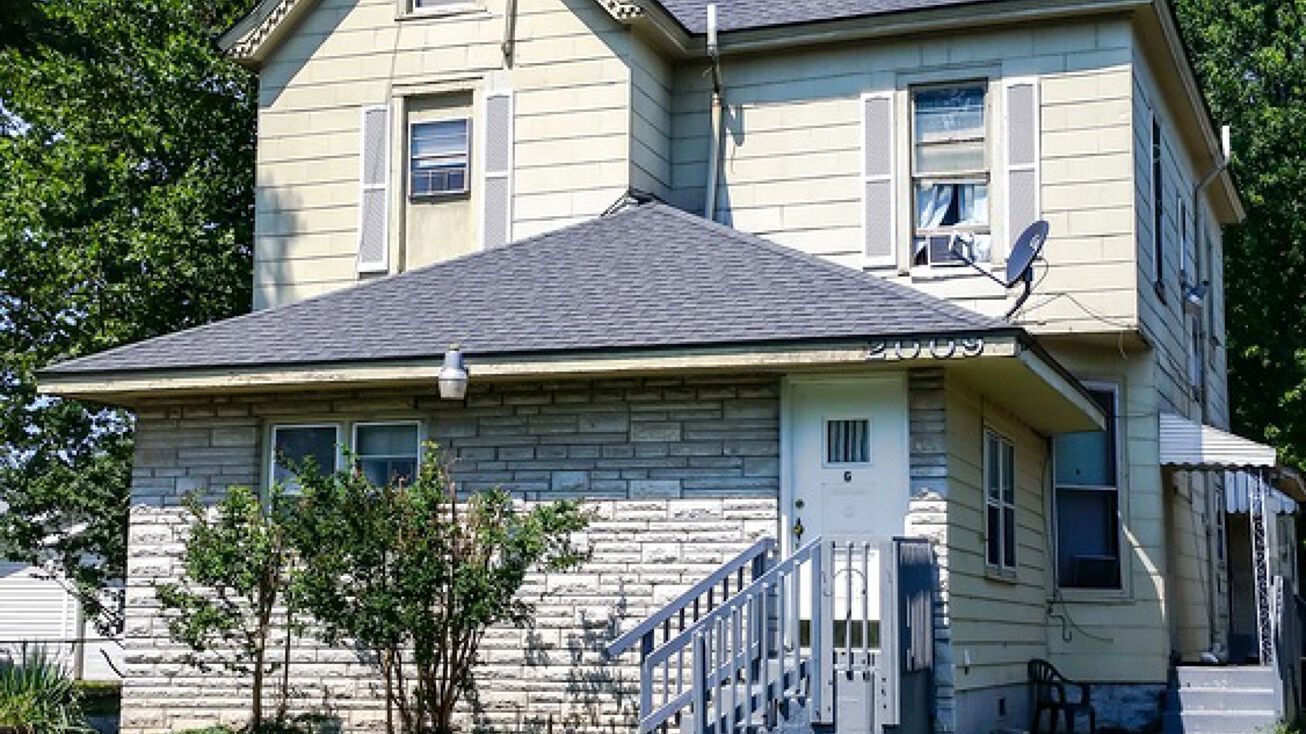 2009 N Main, Springfield, MO 65803