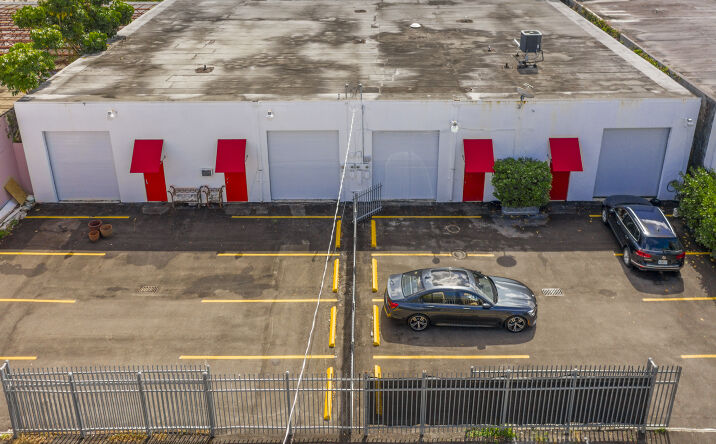 Pictures of Industrial property located at 280 NE 60th St, Miami, FL 33137 for sales - image #1