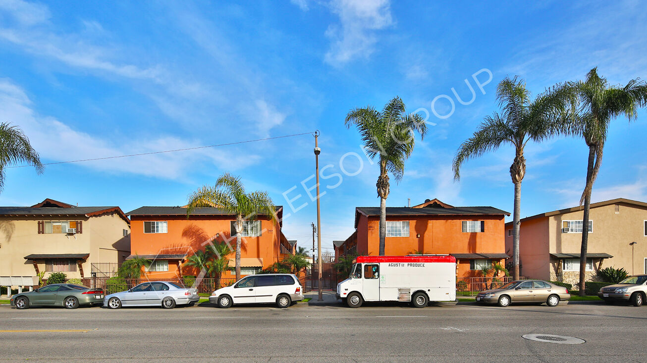 939 S Standard Ave, Santa Ana, CA 92701 - Multifamily Property for Sale