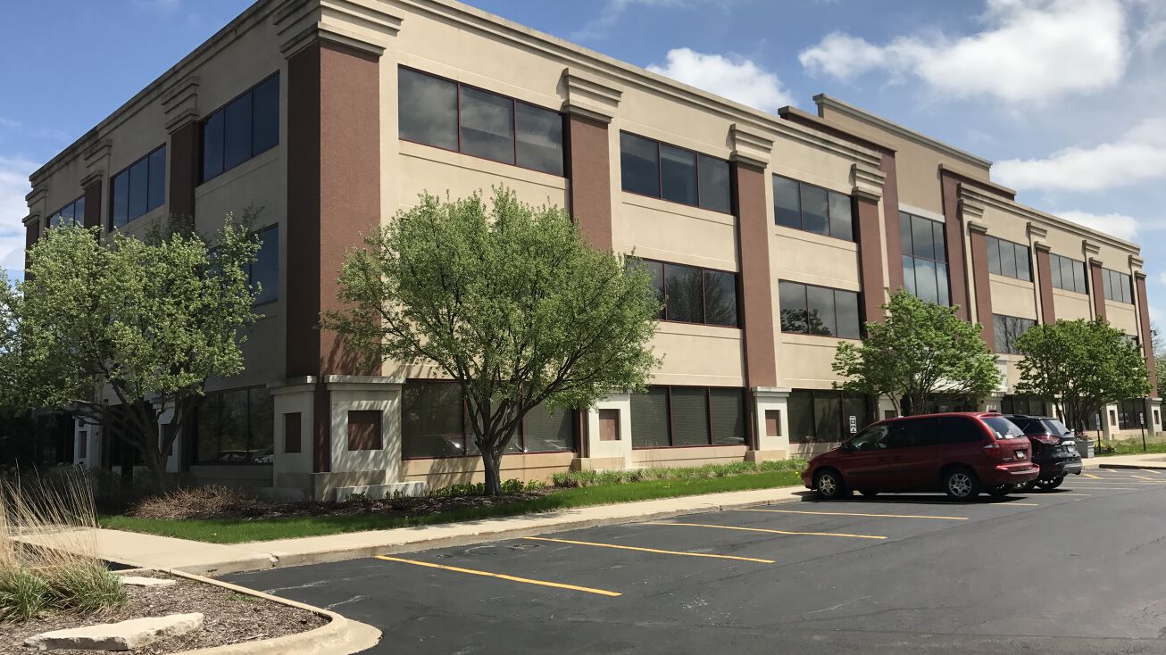 25702580 Foxfield Rd, St. Charles, IL 60174