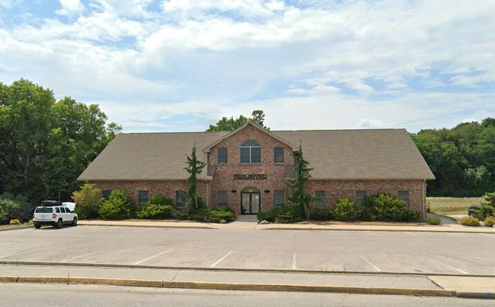 Pictures of Office property located at 1515 S Grant Ave, Crawfordsville, IN 47933 for comps - image #1