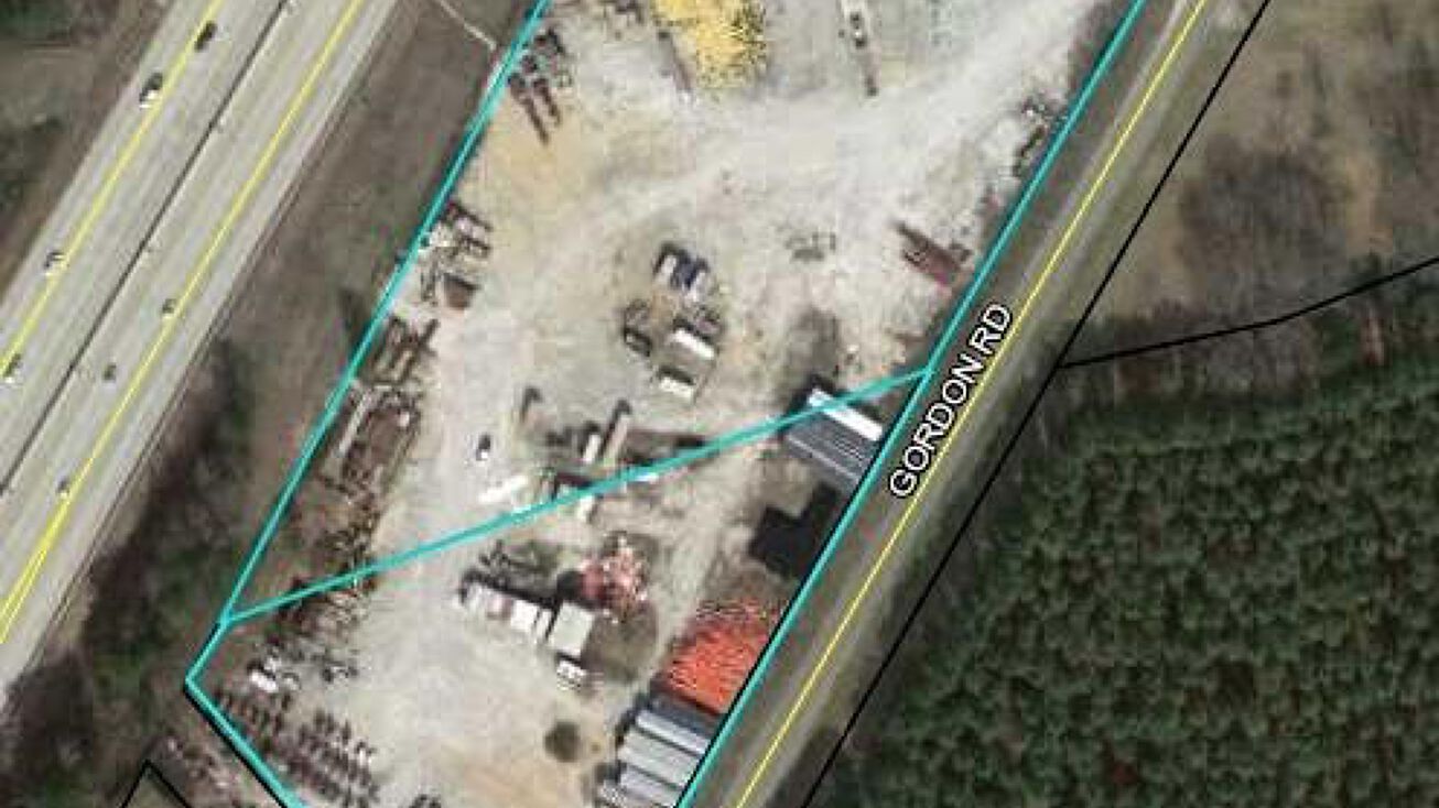 97 Gordon Rd, Newnan, GA 30263