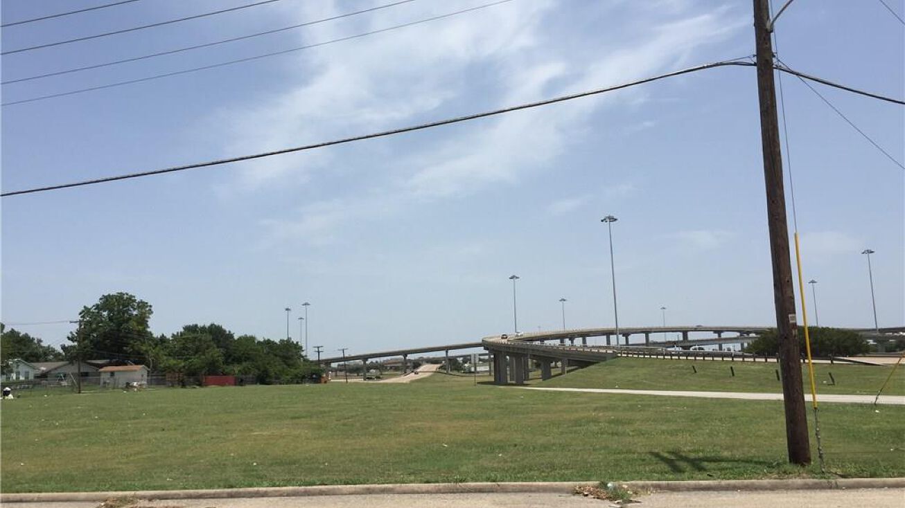 2390 I30, Mesquite, TX 75150