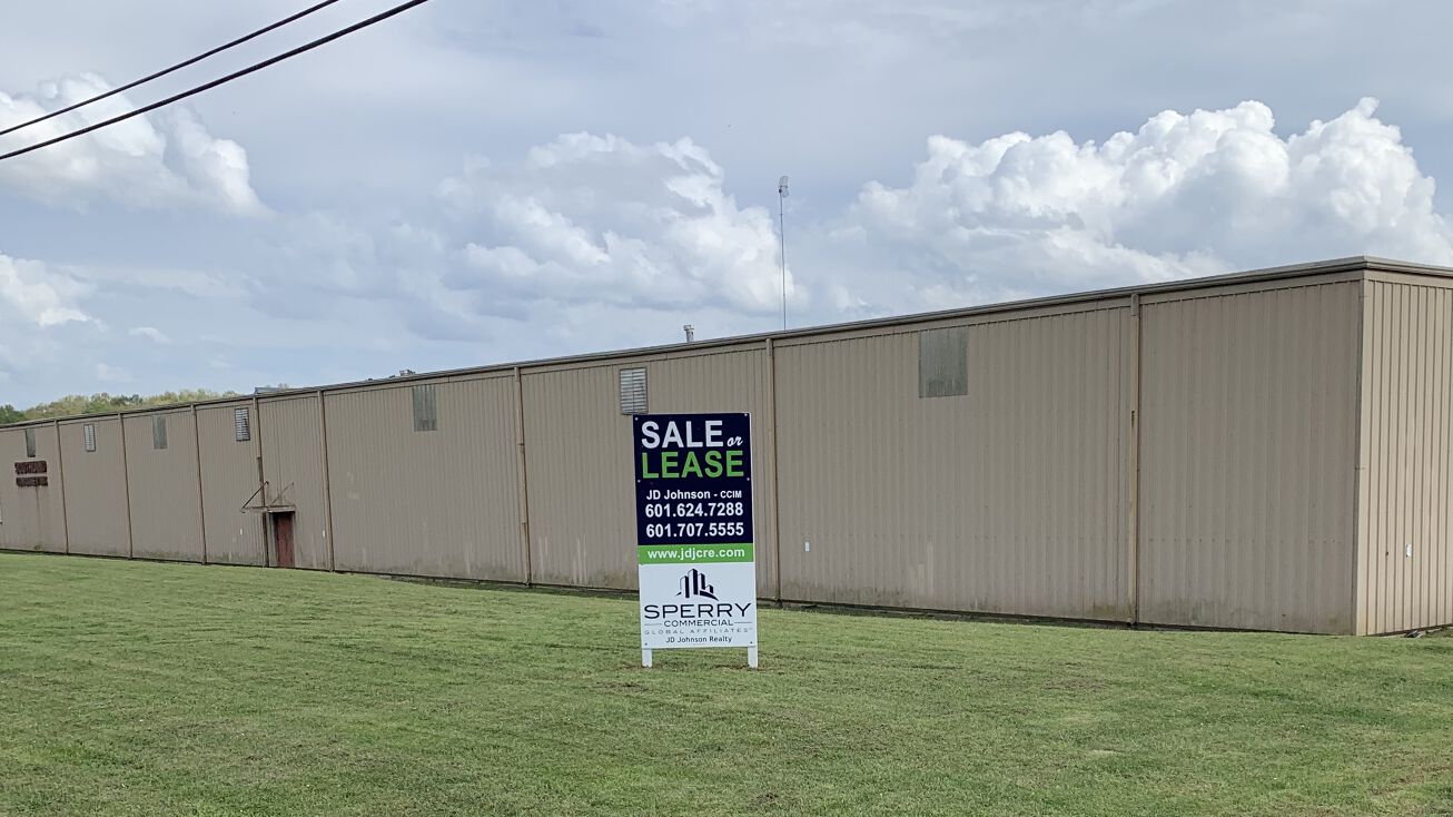 493 Livingston Vernon Rd, Flora, MS 39071