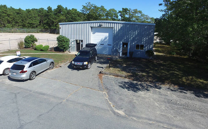 Pictures of Retail, Industrial property located at 18 Fruean Ave, Yarmouth, MA 02664 for comps - image #1
