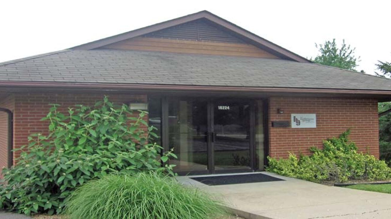 16236 Westwoods Business Park, Ellisville, MO 63021