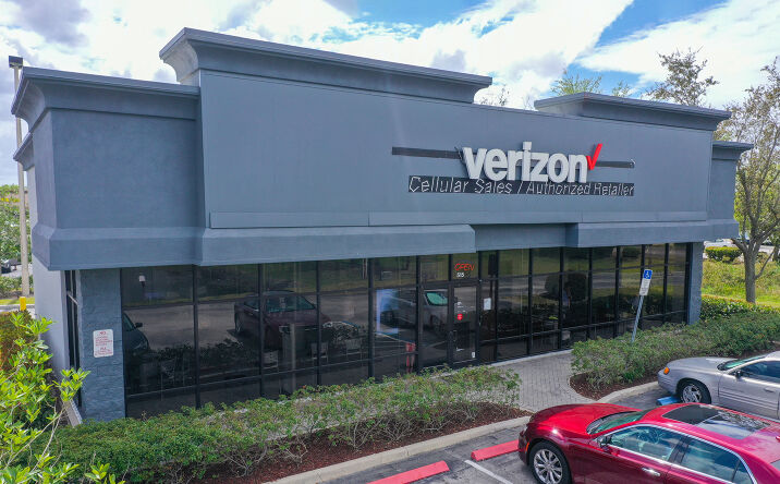 Pictures of Retail property located at 515 Pine Island Rd, North Fort Myers, FL 33903 for comps - image #1