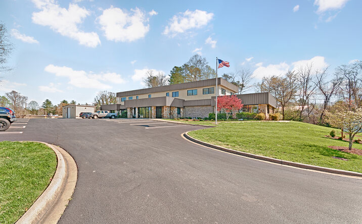 image of property at 150 GLENN BRIDGE RD Arden NC 28704-8502