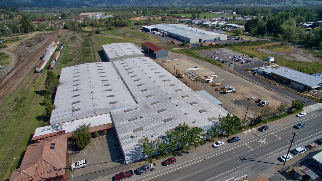 300 E Commercial St, Willits, CA 95490 Industrial Property for Sale