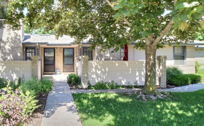 Pictures of Retail, Multifamily property located at 1029 49th Ave, Evans, CO 80634 for comps - image #1
