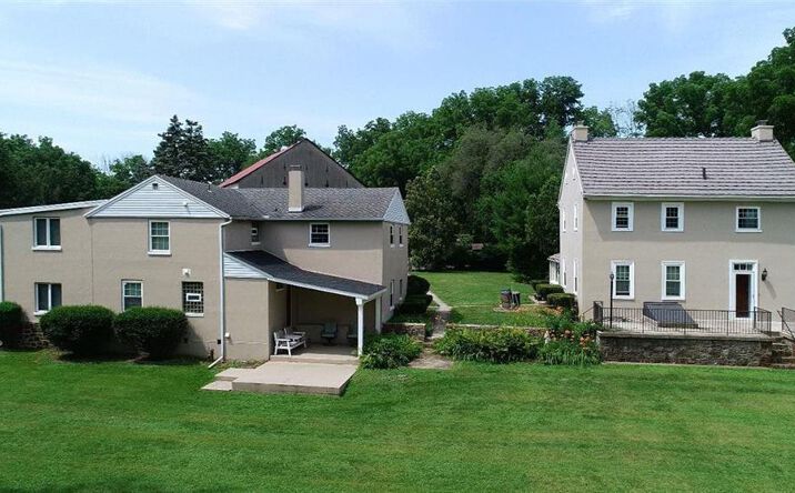 Pictures of Multifamily property located at 3305 Municipal Dr, Hokendauqua, PA 18052 for sales - image #1