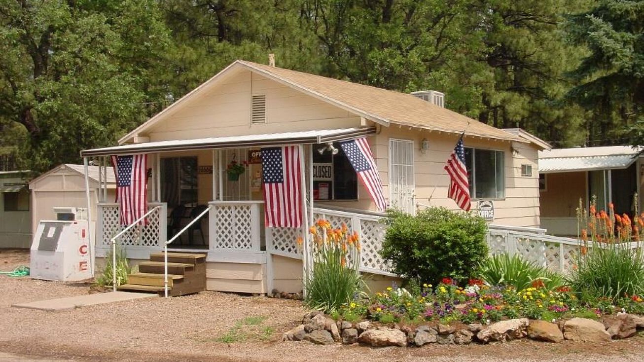 1664 Ponderosa Lane, Lakeside, AZ 85929 Retail Property for Sale