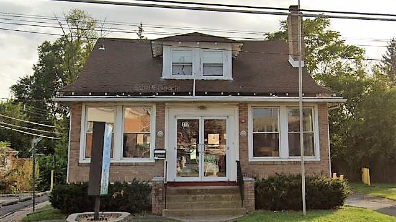 117 S White Horse Pike, Somerdale, NJ 08083