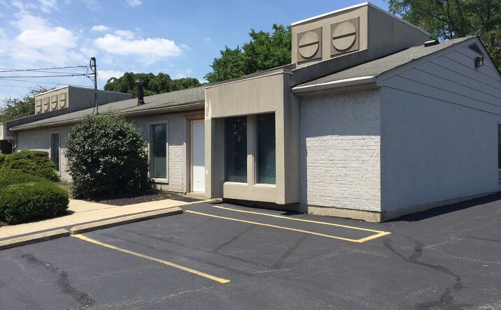 Pictures of Office property located at 9000 Plainfield Road, Blue Ash, OH 45236 for comps - image #1