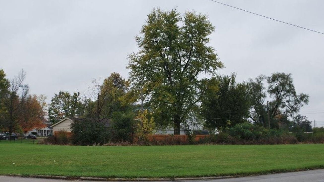 Pictures of Land property located at 2400 W McGalliard Rd, Muncie, IN 47304 for sales - image #1