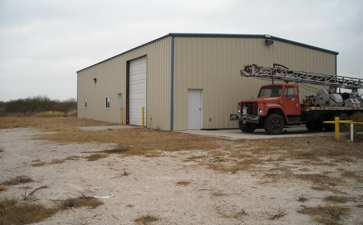 Pictures of Industrial, Land property located at 5688 TX-359, Alice, TX 78332 for comps - image #1