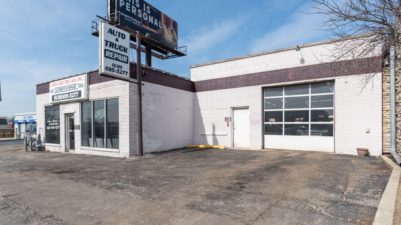 6 W Roosevelt Rd, Lombard, IL 60148