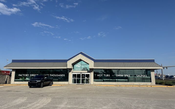 Pictures of Retail property located at 2929 E. Dupont Road, Fort Wayne, IN 46825 for sales - image #1