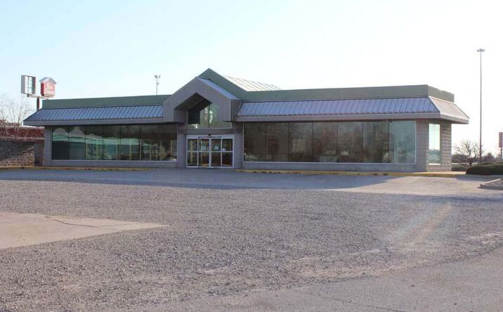 Pictures of Retail property located at 2929 E Dupont Rd, Fort Wayne, IN 46825 for sales - image #1