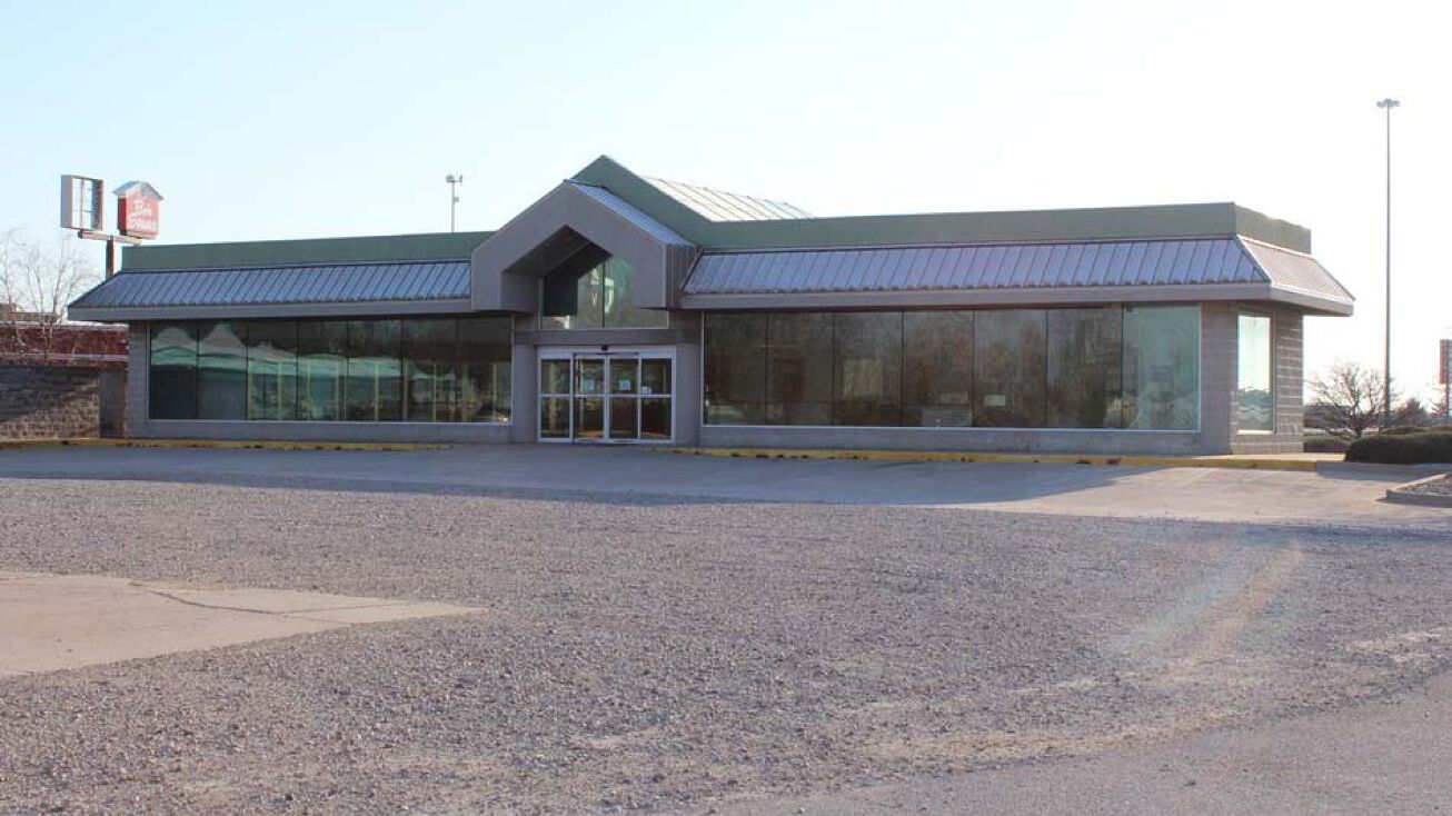 2929 E Dupont Rd, Fort Wayne, IN 46825