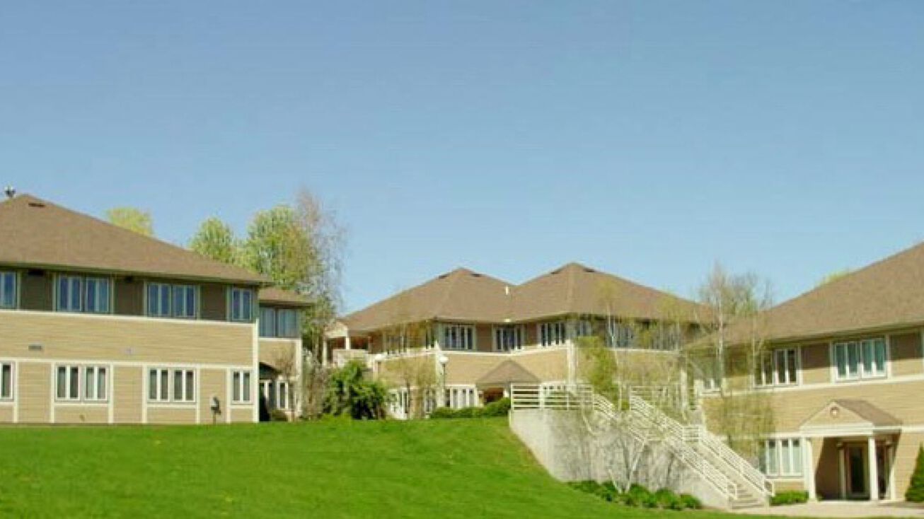 1224 Mill St, Berlin, CT 06023