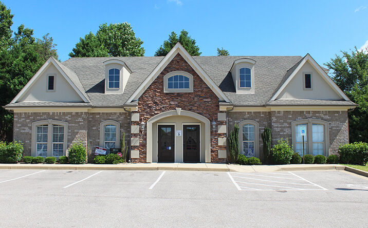 Pictures of Office property located at 7165 Getwell Rd, Southaven, MS 38672 for sales - image #1