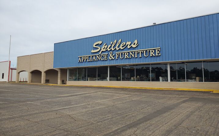 Pictures of Retail, Mixed Use property located at 1218 Homer Rd, Minden, LA 71055 for sales - image #1