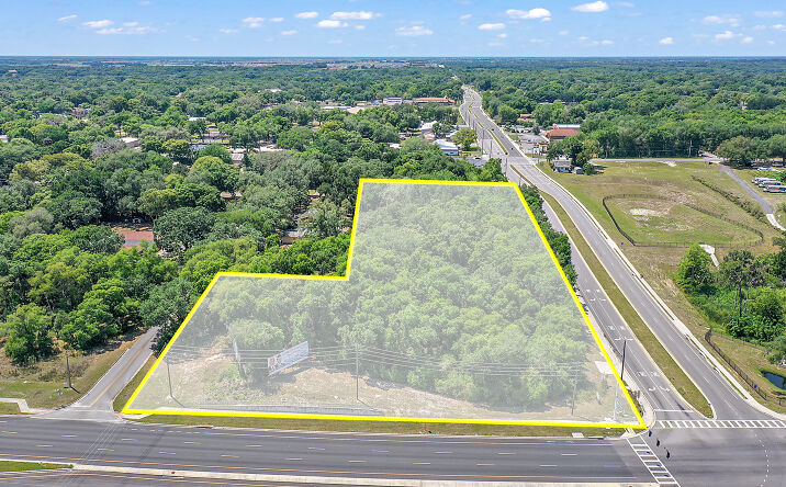Pictures of Land property located at U.S. Hwy 441, Fruitland Park, FL 34731 for sales - image #1