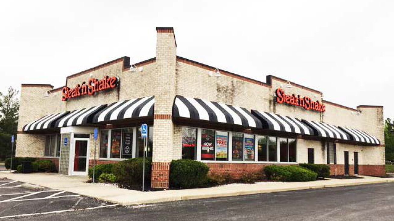 12209 S Strang Line Rd, Olathe, KS 66062