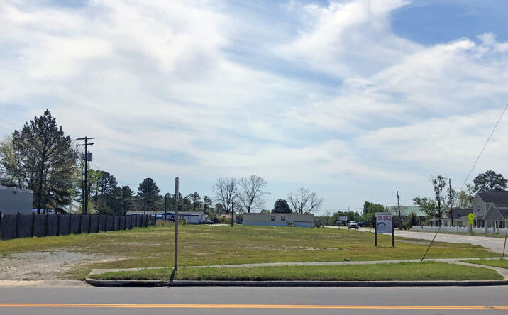 Pictures of Land property located at Hwy 17 / Hwy 58, Maysville, NC 28555 for sales - image #1