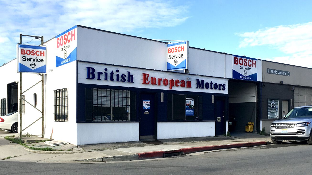 2696 Bay Rd, Redwood City, CA 94063