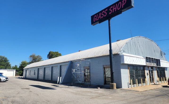 Pictures of Industrial, Retail property located at 4621 NW 10th St, Oklahoma City, OK 73127 for sales - image #1