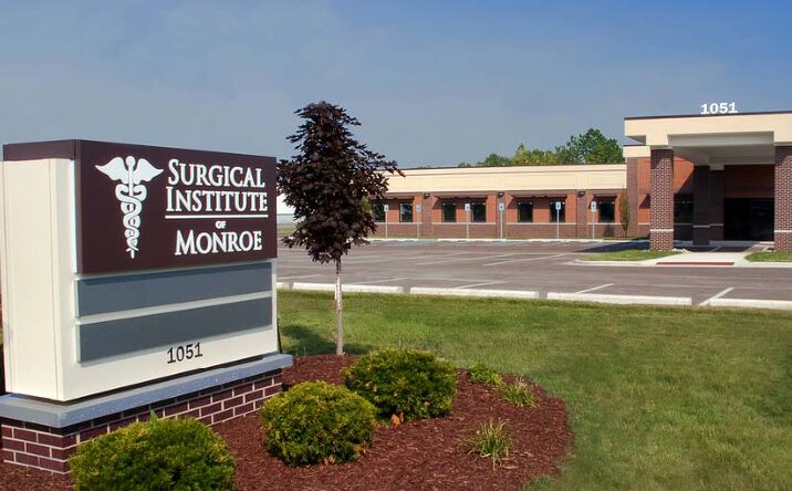 Pictures of Office property located at 1051 S Telegraph Rd, Monroe, MI 48161 for sales - image #1