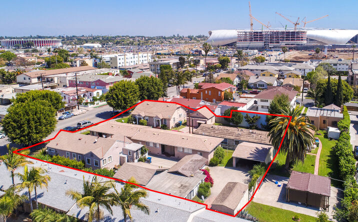 Pictures of Multifamily, Office, Mixed Use, Land property located at 624 E Arbor Vitae St, Inglewood, CA 90301 for comps - image #1