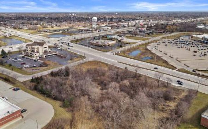 Pictures of Land property located at 7626 Green Bay Rd, Kenosha, WI 53142 for sales - image #1