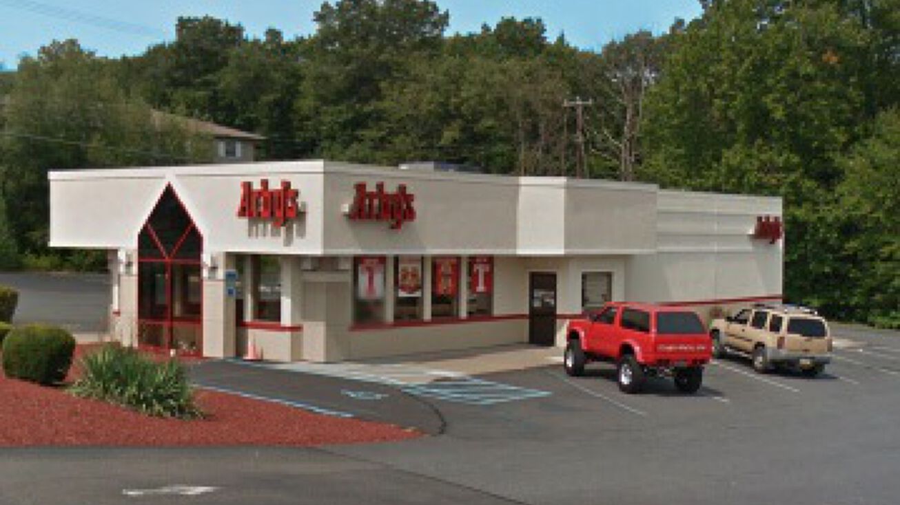 400 Susquehanna Blvd, West Hazleton, PA 18202