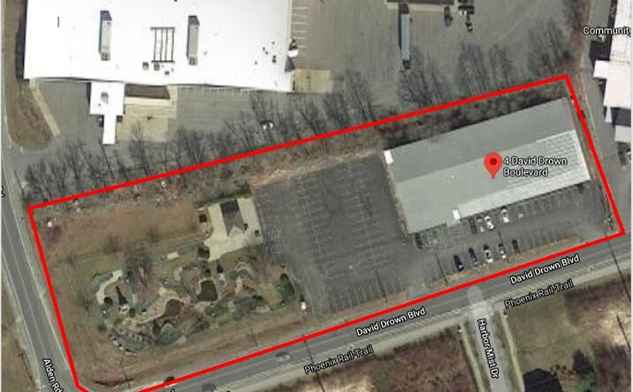 Pictures of Retail property located at 2-4 David Drown Blvd, Fairhaven, MA 02719 for comps - image #1