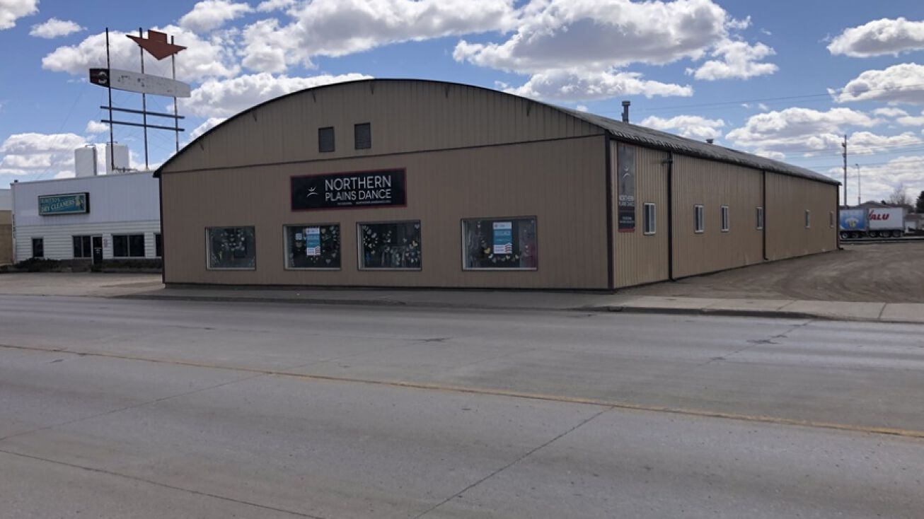 1125 E Main Ave, Bismarck, ND 58501 Office Property for Sale 1125 E
