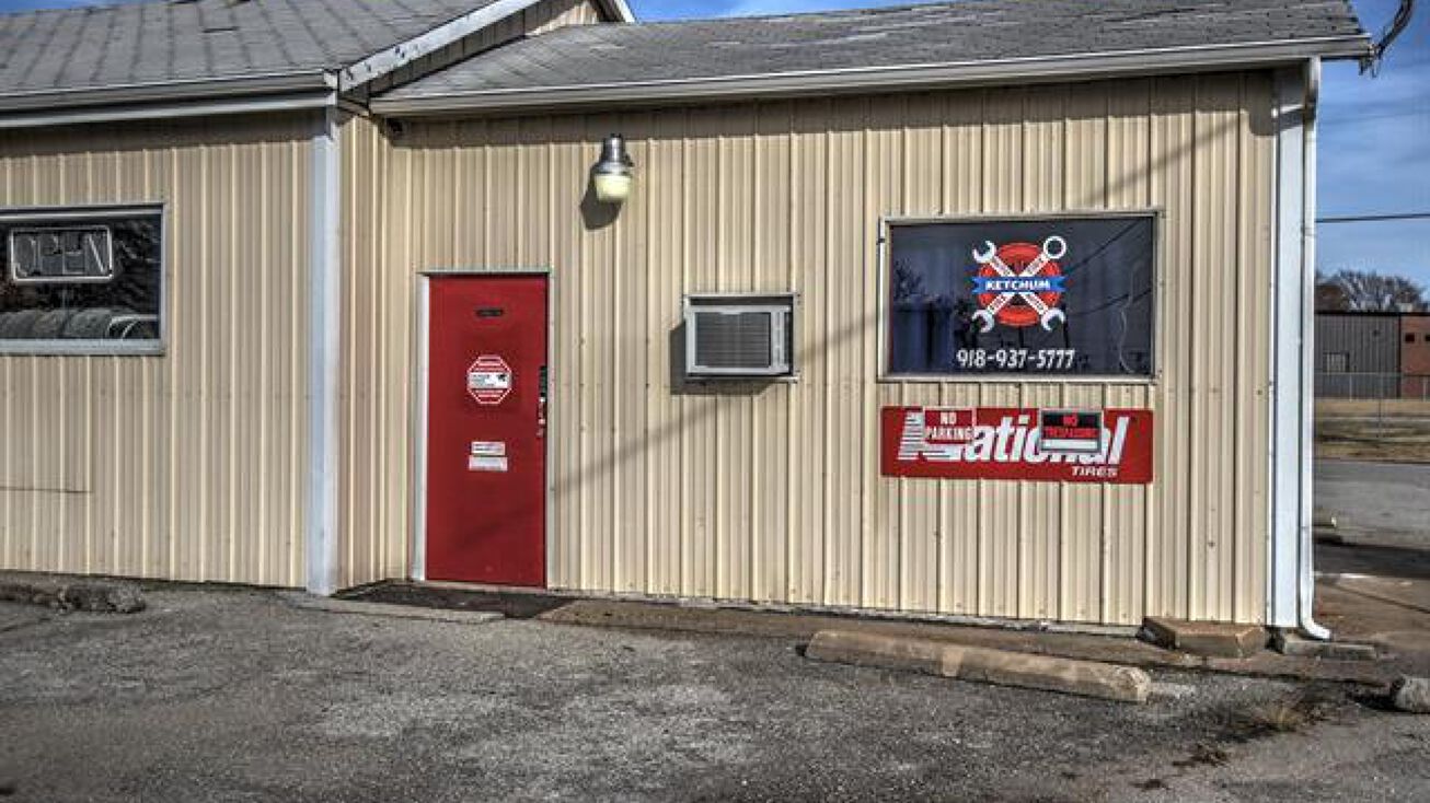 294 E Ketchum Avenue, Ketchum, OK 74349