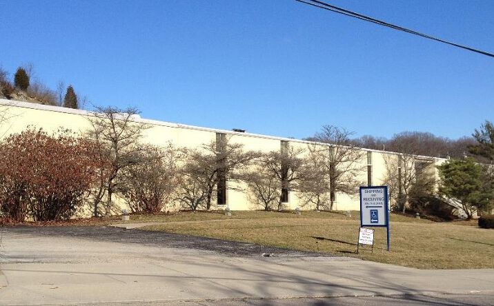 Pictures of Office, Industrial property located at 2181 Grand Ave, Cincinnati, OH 45214 for comps - image #1