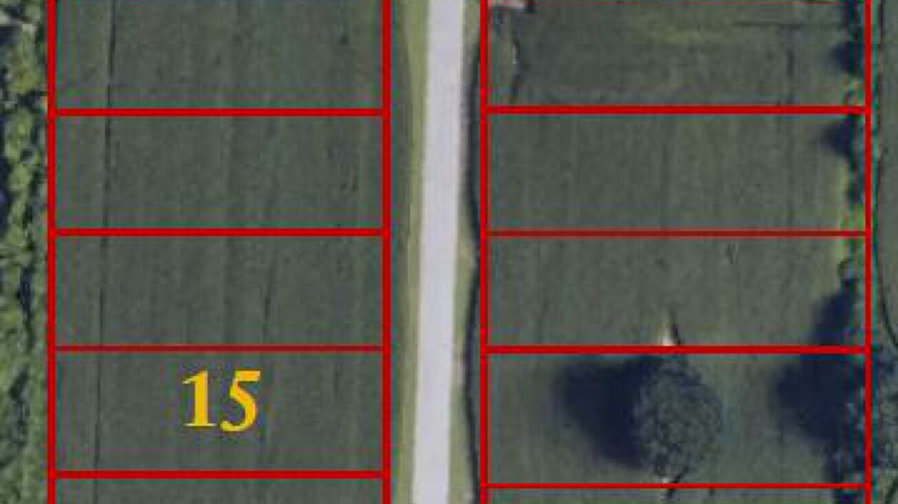 Pictures of Land property located at 930 N Royal Ave, Evansville, IN 47715 for sales - image #1