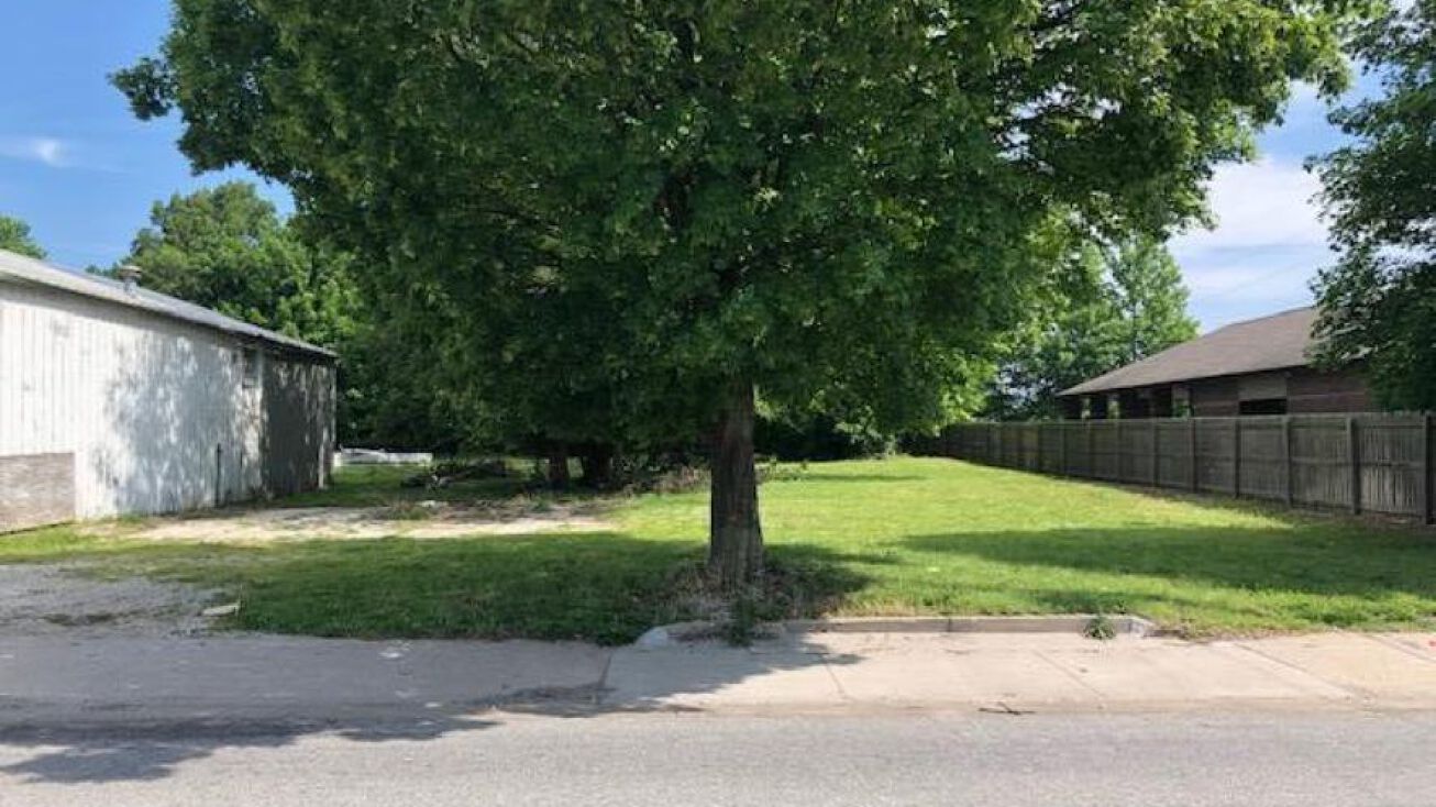 1915 West Kearney Street, Springfield, MO 65803