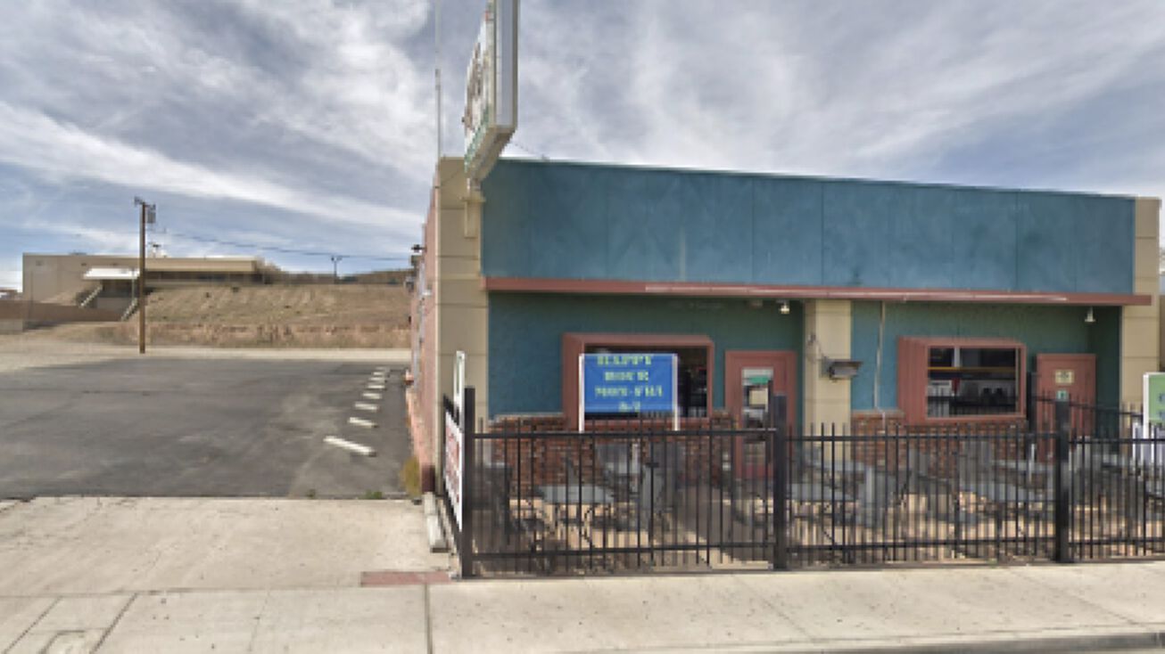 218 N 1st Ave, Barstow, CA 92311