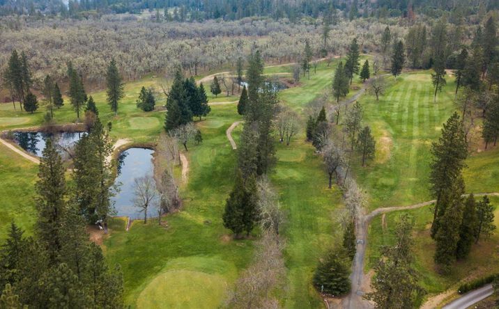 image of property at 324 MOUNTAIN GREENS LN Grants Pass OR 97526-7734