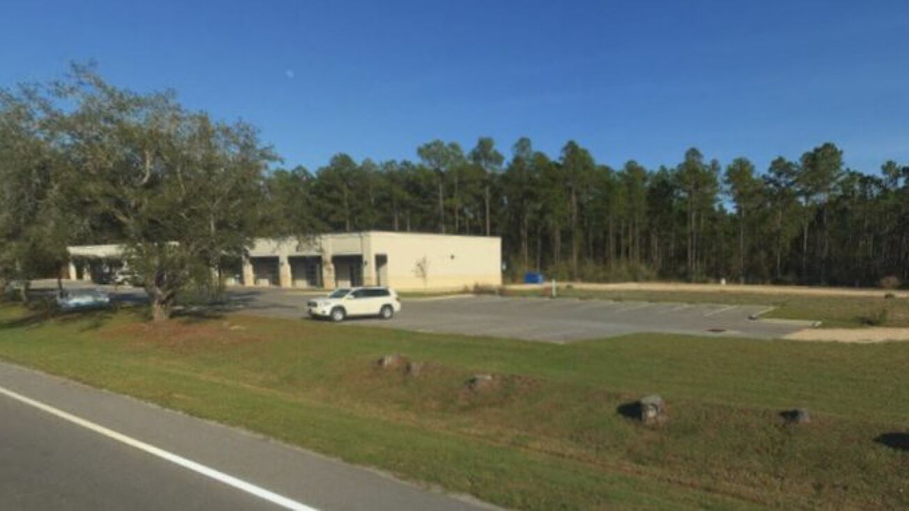 12600 Sorrento Rd, Pensacola, FL 32507