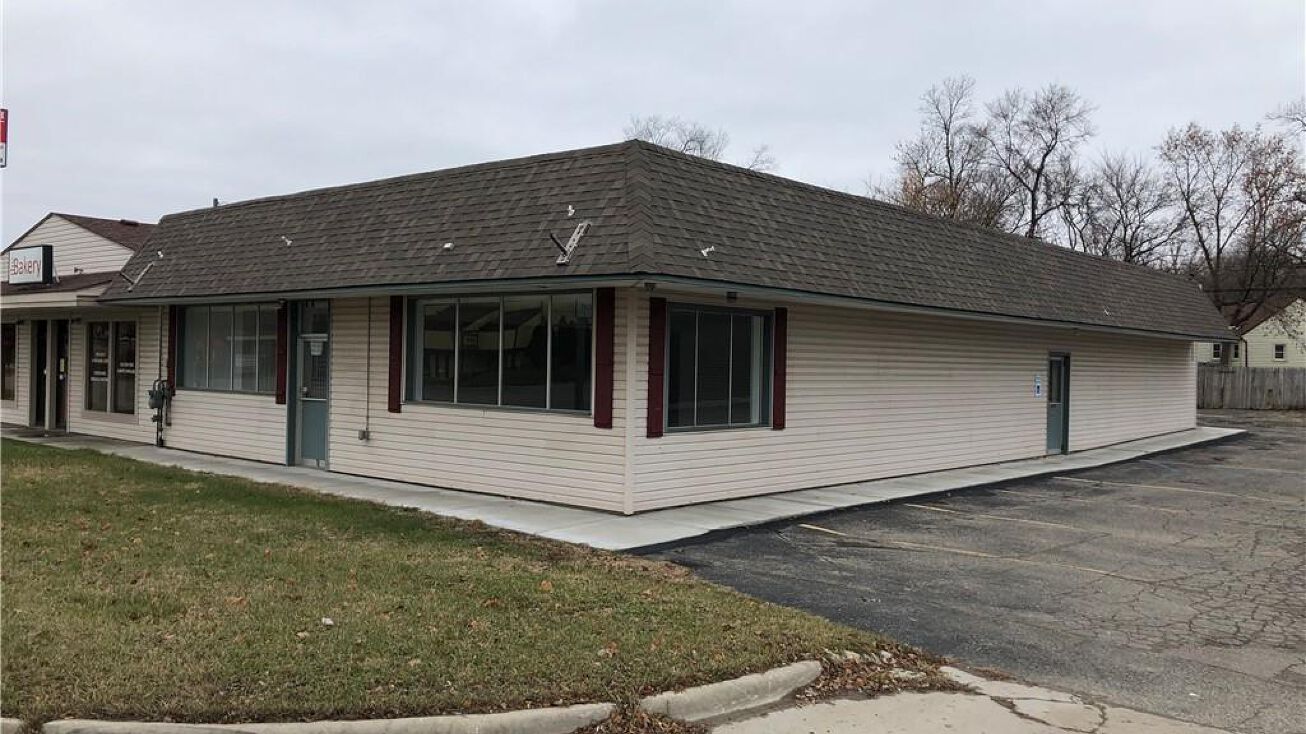 4696 DIXIE Highway, Waterford Twp, MI 48329 Retail Property for Sale